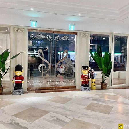 Hotel Champs Elysees Taichung Eksteriør billede