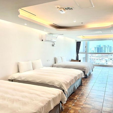 Hotel Champs Elysees Taichung Eksteriør billede