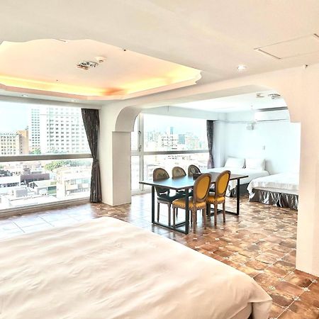 Hotel Champs Elysees Taichung Eksteriør billede