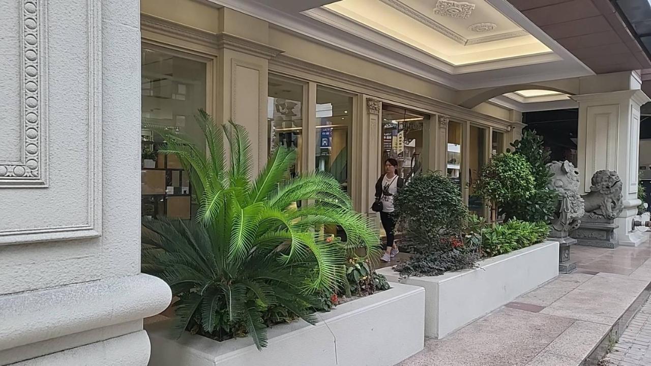Hotel Champs Elysees Taichung Eksteriør billede