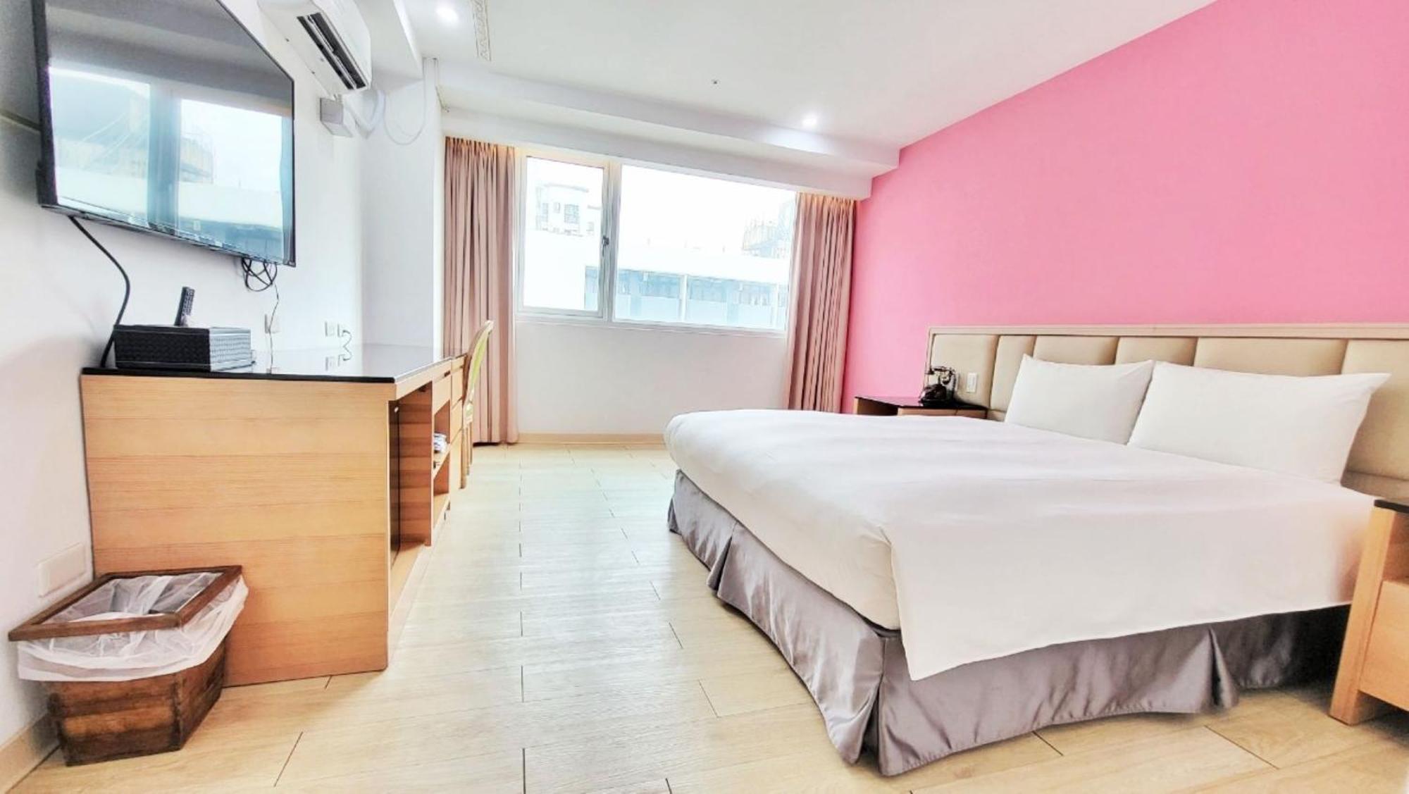 Hotel Champs Elysees Taichung Eksteriør billede