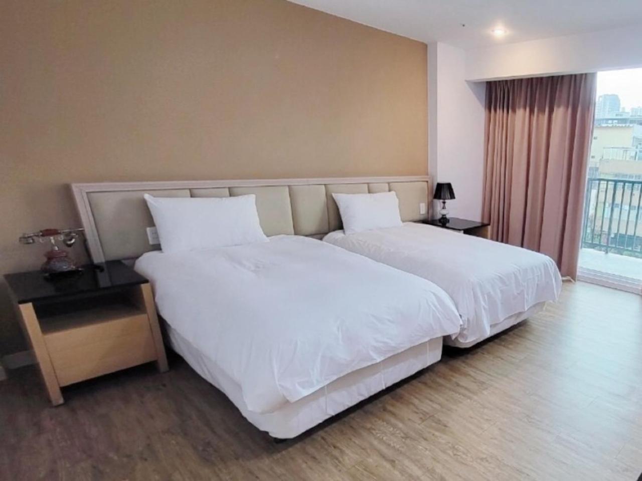 Hotel Champs Elysees Taichung Eksteriør billede