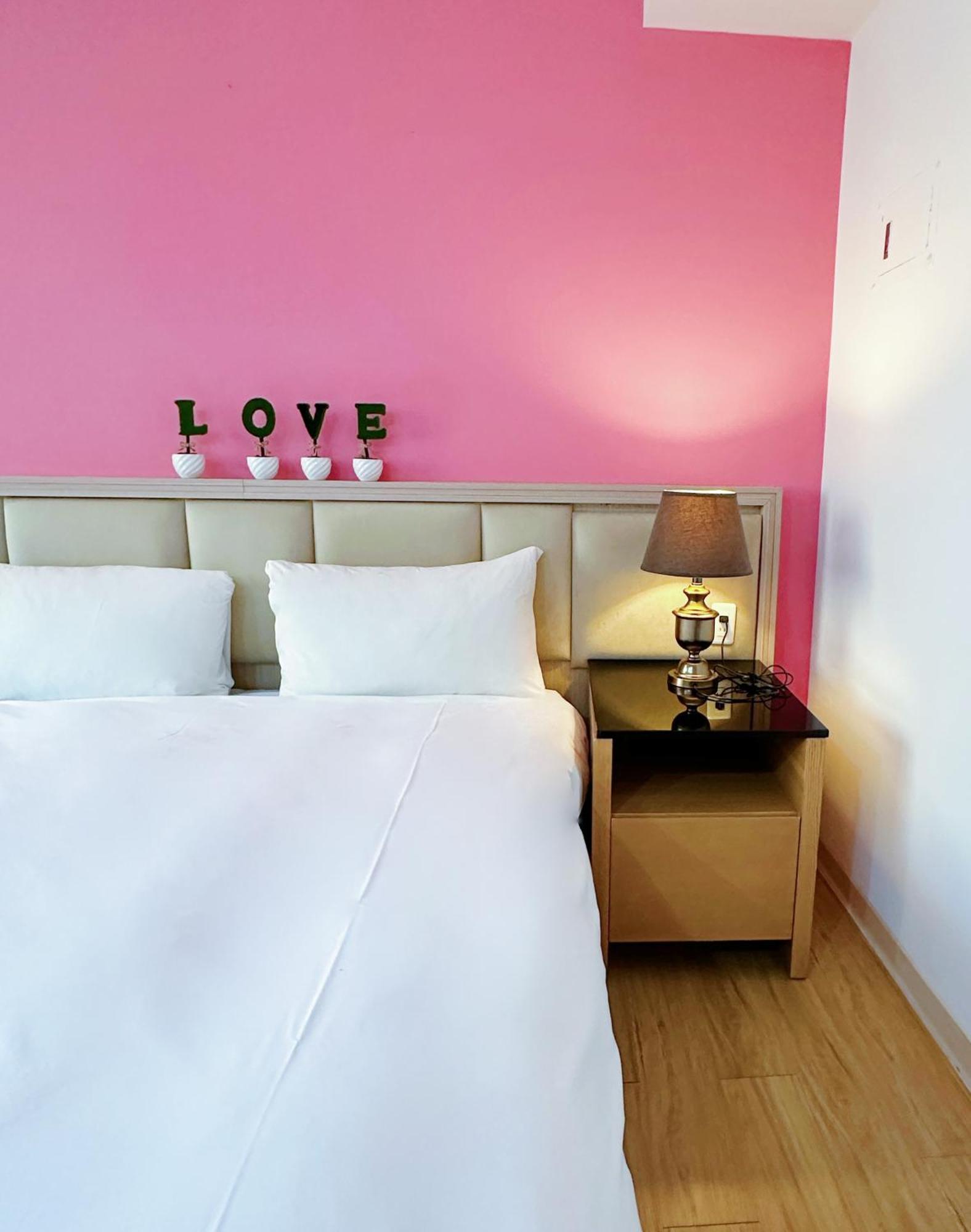 Hotel Champs Elysees Taichung Eksteriør billede