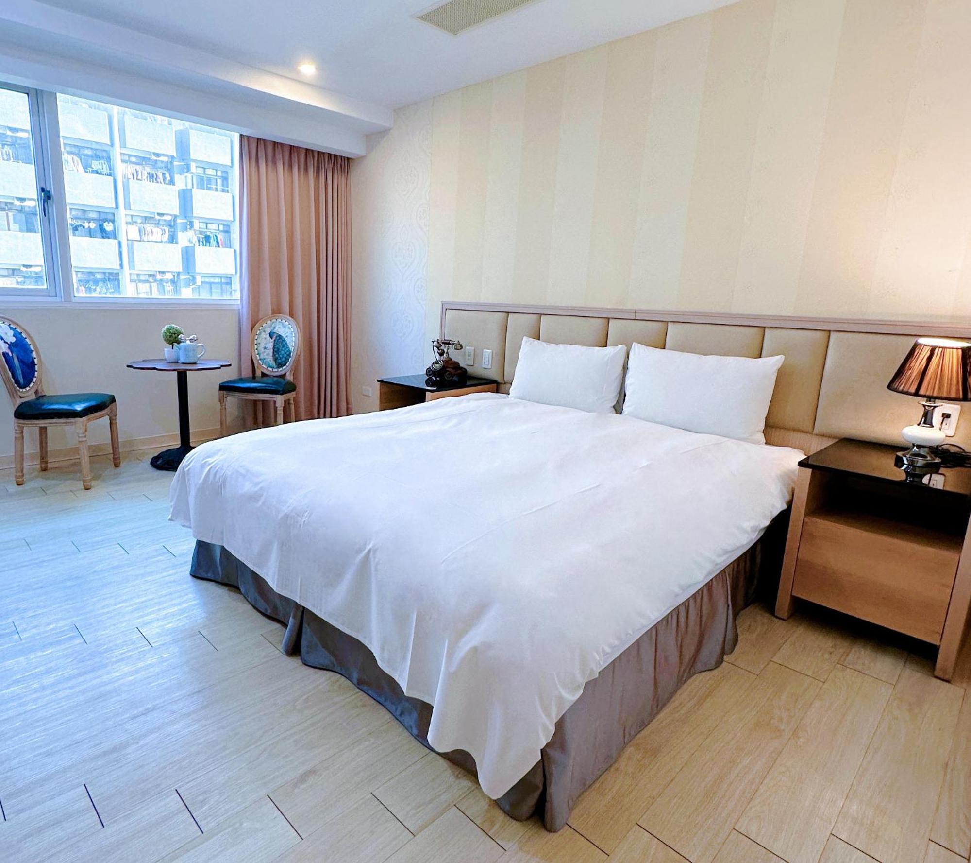 Hotel Champs Elysees Taichung Eksteriør billede